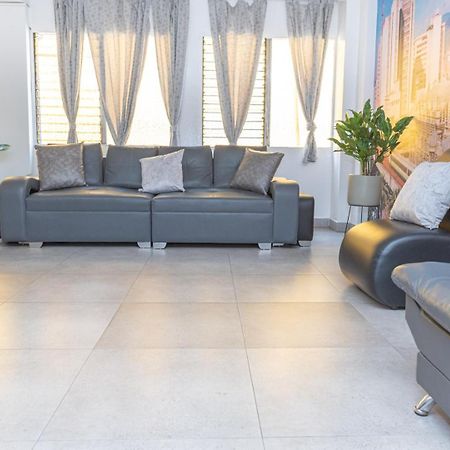 מדיין Hotel Alcazar מראה חיצוני תמונה