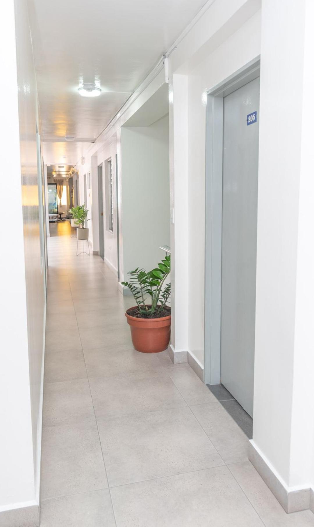 מדיין Hotel Alcazar מראה חיצוני תמונה