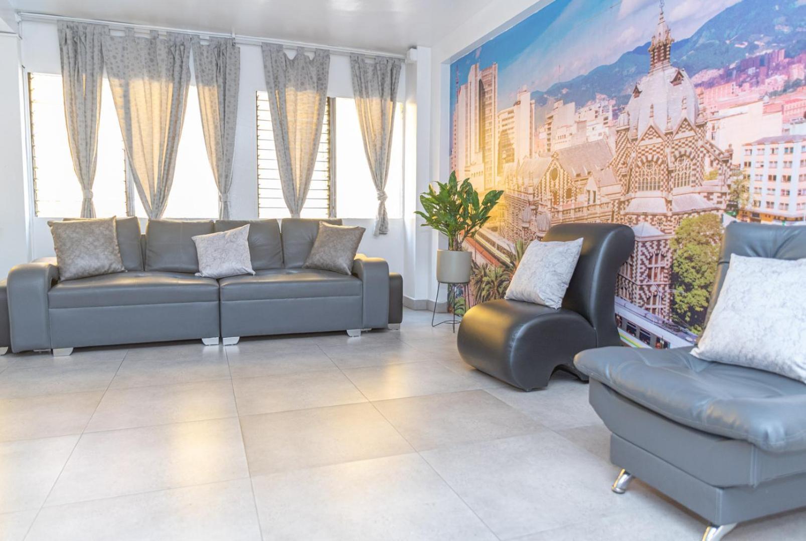 מדיין Hotel Alcazar מראה חיצוני תמונה